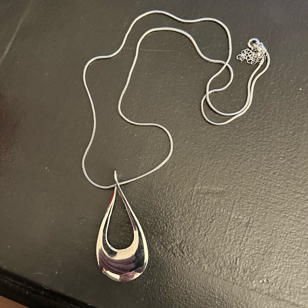 Minimalist Silver Pendant Necklace